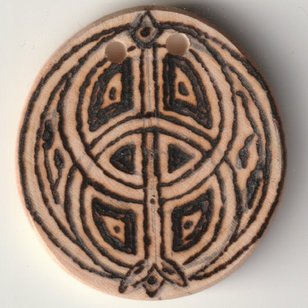 Sonnenbebrannte Holzscheibe mit Chalice Well Symbol