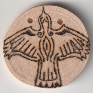 Sonnenbebrannte Holzscheibe mit Donnervogel Motiv